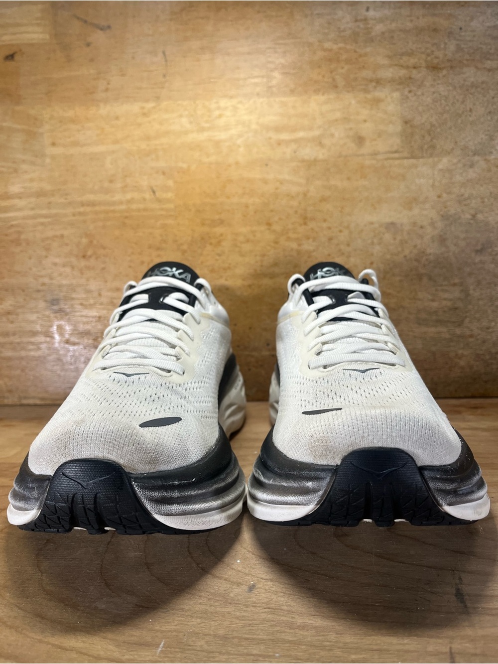 Hoka One One Bondi 8 REFLECTIVE Mens Sz 10.5 Running Shoes Sneakers White Black - Picture 2 of 14